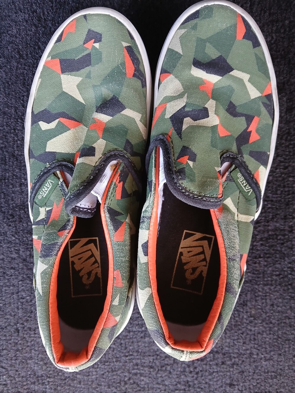 Vans Classic Slip-On Kids Shoes | Geo Camo Orange | Size 1.0 Kids
